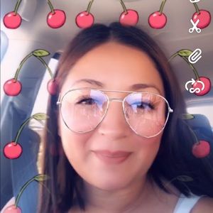 Meet your Posher, Rosa